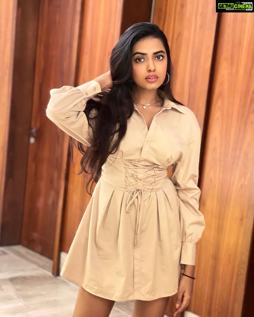 Shivani Rajashekar Instagram - A few more !!! Pc @yourseesha π #FeminaMissIndia2022 #JourneyToTheCrown #AndhraPradesh #Telangana #Tamilnadu #SouthZone #MissIndiaZones #missindia2022shivani #shivanirajashekar #missindia2022 #missindiashivanirajashekar #missandhrapradesh2022 #missap2022 #shivani4missindia #vlccfeminamissindia2022 Dubai United Arab Emirates