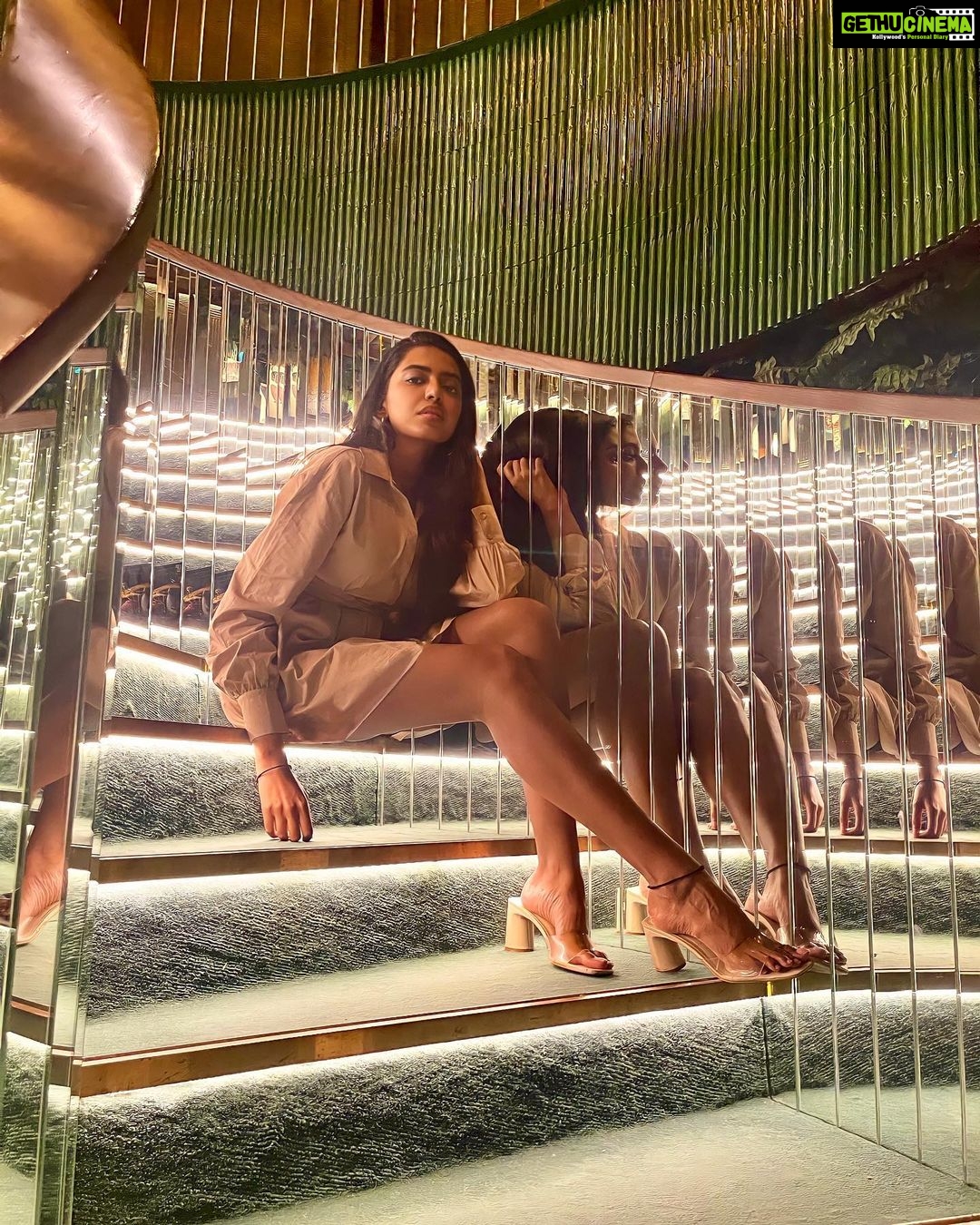 Shivani Rajashekar Instagram - Dubai Dump ✨ Pc @shivathmikar To be continued.. :P @missindiaorg @vlccin @sephora_india @mojindia @rajnigandhasilverpearls #FeminaMissIndia2022 #JourneyToTheCrown #AndhraPradesh #Telangana #Tamilnadu #SouthZone #MissIndiaZones #DreamBelieveRealize #missindia2022shivani #missindia2022 #missindiashivanirajashekar #missandhrapradesh2022 #missap2022 #shivani4missindia #vlccfeminamissindia2022