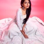 Shivani Rajashekar Instagram - Wearing this pure elegance by @tanva_by_deepika 💞 Styled by @shefalideora_ 💋 Styling assistance @mythri_g ❤️ Pc @dvs.photography @saikrishna.gunti