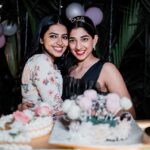 Shivani Rajashekar Instagram – #Anuanuvumanasa 💞 Diaries❣️
#Day1 Maani’s Bridal shower 🥂
Aren’t the desserts 🤤 ? @bonbonhyd 😎
Pc – @venu_photography_
