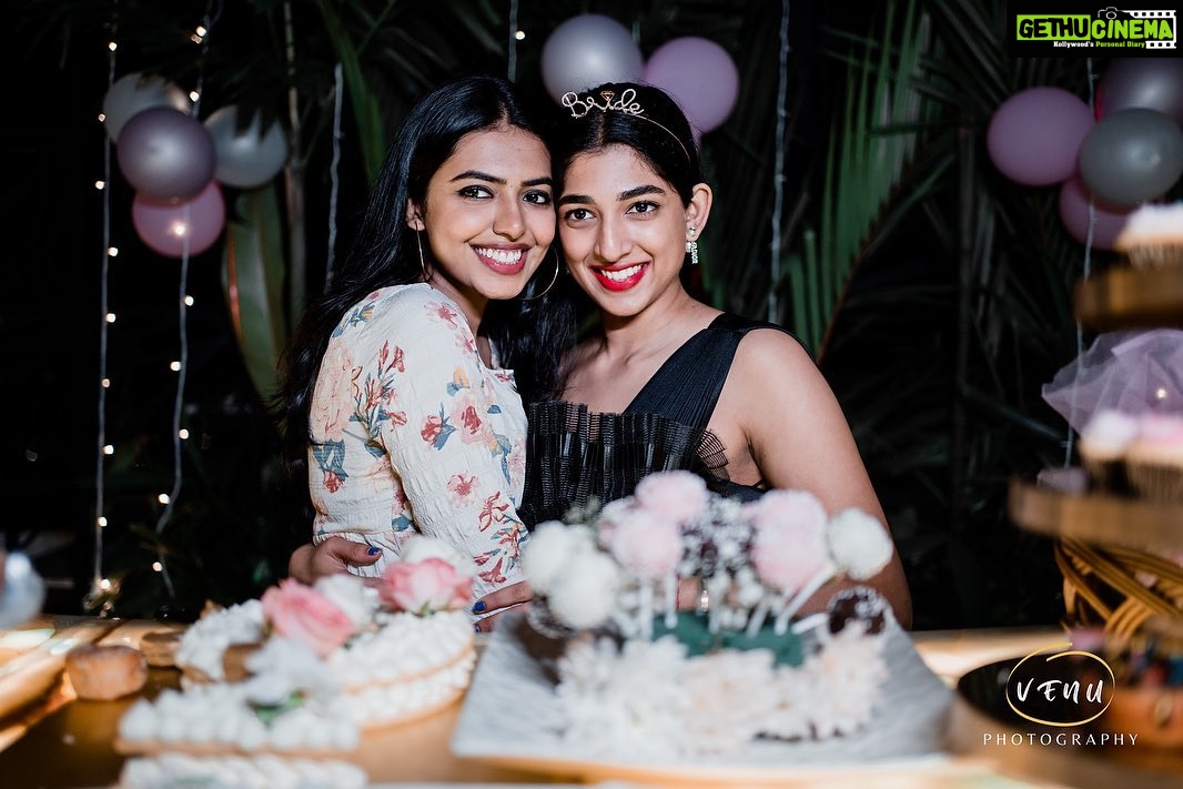 Shivani Rajashekar Instagram - #Anuanuvumanasa 💞 Diaries❣️ #Day1 Maani’s Bridal shower 🥂 Aren’t the desserts 🤤 ? @bonbonhyd 😎 Pc - @venu_photography_
