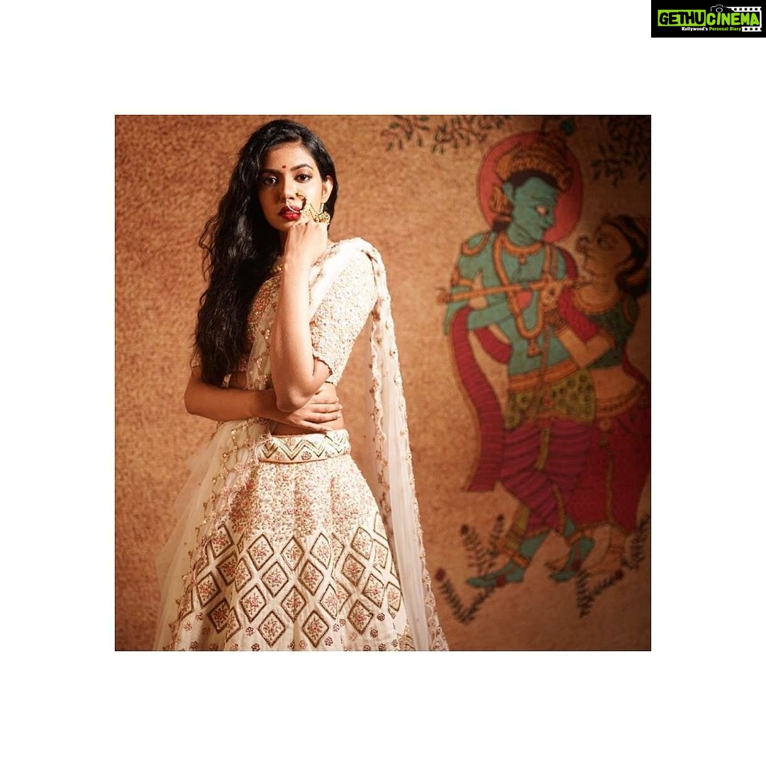 Shivani Rajashekar Instagram - @sashivangapallicouture @missindiaorg @vlccin @sephora_india @mojindia @rajnigandhasilverpearls #FeminaMissIndia2022 #JourneyToTheCrown #AndhraPradesh #Telangana #Tamilnadu #SouthZone #MissIndiaZones #DreamBelieveRealize #missindia2022shivani #missindia2022 #missindiashivanirajashekar #missandhrapradesh2022 #missap2022 #shivani4missindia #vlccfeminamissindia2022