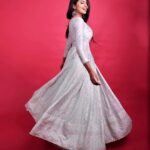 Shivani Rajashekar Instagram - Wearing this pure elegance by @tanva_by_deepika 💞 Styled by @shefalideora_ 💋 Styling assistance @mythri_g ❤️ Pc @dvs.photography @saikrishna.gunti