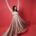 Shivani Rajashekar Instagram – Wearing this beautiful dress from @geethikakanumilli ✨
Styled by @shefalideora_ 💞
Styling assistant @mythri_g ❤️
Pc @abhishek_pallati