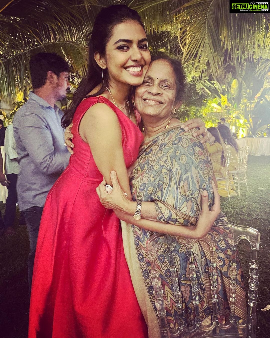 Shivani Rajashekar Instagram - #AnuAnuvuManasa ๐ Diariesโฃ๏ธ Day #2 #3 #4 #5 At #NAR house scenes ๐๐ฅ๐