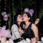 Shivani Rajashekar Instagram - #Anuanuvumanasa 💞 Diaries❣️ #Day1 Maani’s Bridal shower 🥂 Aren’t the desserts 🤤 ? @bonbonhyd 😎 Pc - @venu_photography_