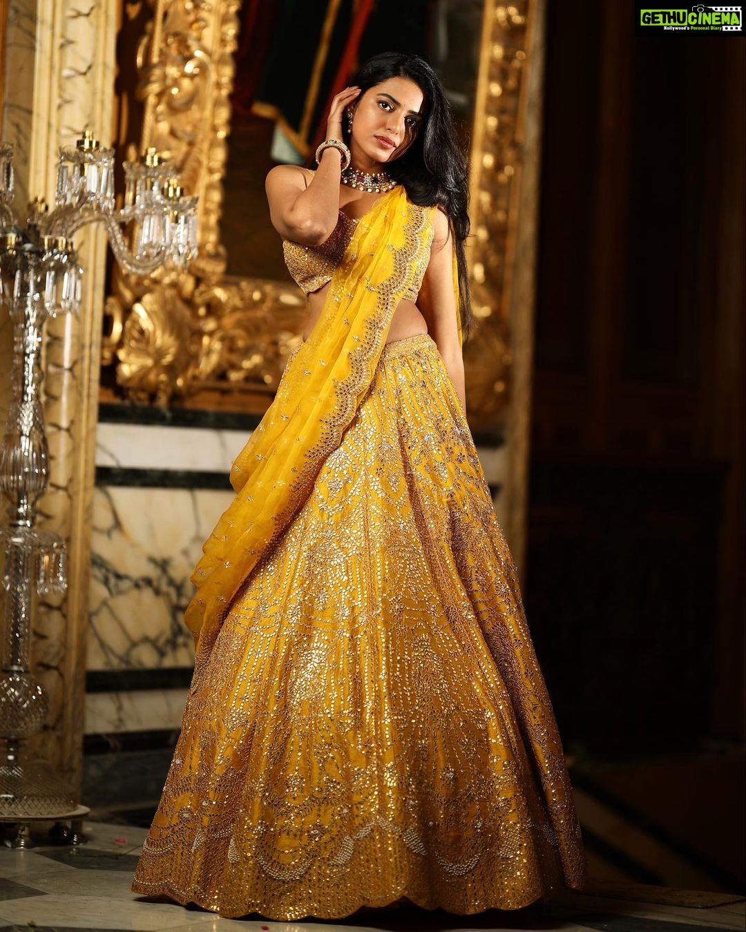 Shivani Rajashekar Instagram - Wearing @originshyderabad Styled by @aayeshaa.mariam Jewellery @radhikadiamonds Pc @karteeksivagouni @missindiaorg @vlccin @sephora_india @mojindia @rajnigandhasilverpearls #FeminaMissIndia2022 #JourneyToTheCrown #AndhraPradesh #Telangana #Tamilnadu #SouthZone #MissIndiaZones #DreamBelieveRealize #missindia2022shivani #missindia2022 #missindiashivanirajashekar #missandhrapradesh2022 #missap2022 #shivani4missindia #vlccfeminamissindia2022