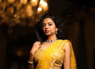 Shivani Rajashekar Instagram - Styled by @aayeshaa.mariam Wearing @originshyderabad Jewellery @radhikadiamonds ❤️ Pc @karteeksivagouni 🤗 @missindiaorg @vlccin @sephora_india @mojindia @rajnigandhasilverpearls #FeminaMissIndia2022 #JourneyToTheCrown #AndhraPradesh #Telangana #Tamilnadu #SouthZone #MissIndiaZones #DreamBelieveRealize #missindia2022shivani #missindia2022 #missindiashivanirajashekar #missandhrapradesh2022 #missap2022 #shivani4missindia #vlccfeminamissindia2022