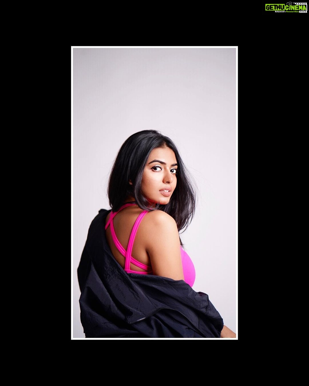 Shivani Rajashekar Instagram - Styling @lankasanthoshi š Pc @dvs.photography @missindiaorg @vlccin @sephora_india @mojindia @rajnigandhasilverpearls #FeminaMissIndia2022 #JourneyToTheCrown #AndhraPradesh #Telangana #Tamilnadu #SouthZone #MissIndiaZones #DreamBelieveRealize #missindia2022shivani #missindia2022 #missindiashivanirajashekar #missandhrapradesh2022 #missap2022 #shivani4missindia #vlccfeminamissindia2022