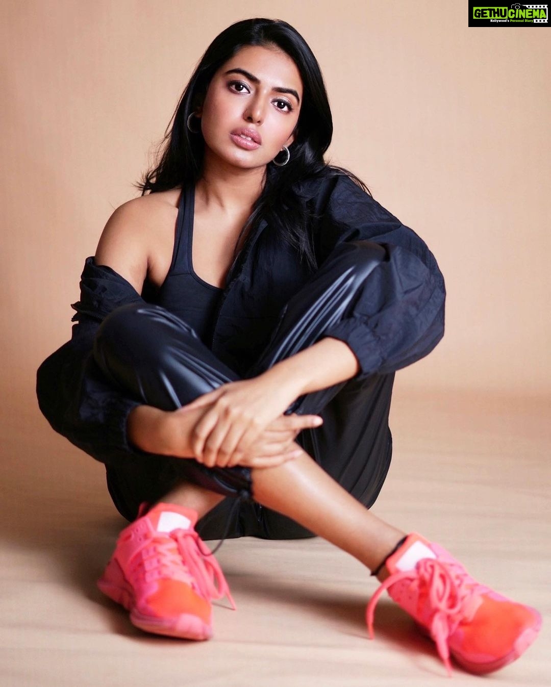 Shivani Rajashekar Instagram - Few more π€ Styling @lankasanthoshi π Pc @dvs.photography @missindiaorg @vlccin @sephora_india @mojindia @rajnigandhasilverpearls #FeminaMissIndia2022 #JourneyToTheCrown #AndhraPradesh #Telangana #Tamilnadu #SouthZone #MissIndiaZones #DreamBelieveRealize #missindia2022shivani #missindia2022 #missindiashivanirajashekar #missandhrapradesh2022 #missap2022 #shivani4missindia #vlccfeminamissindia2022