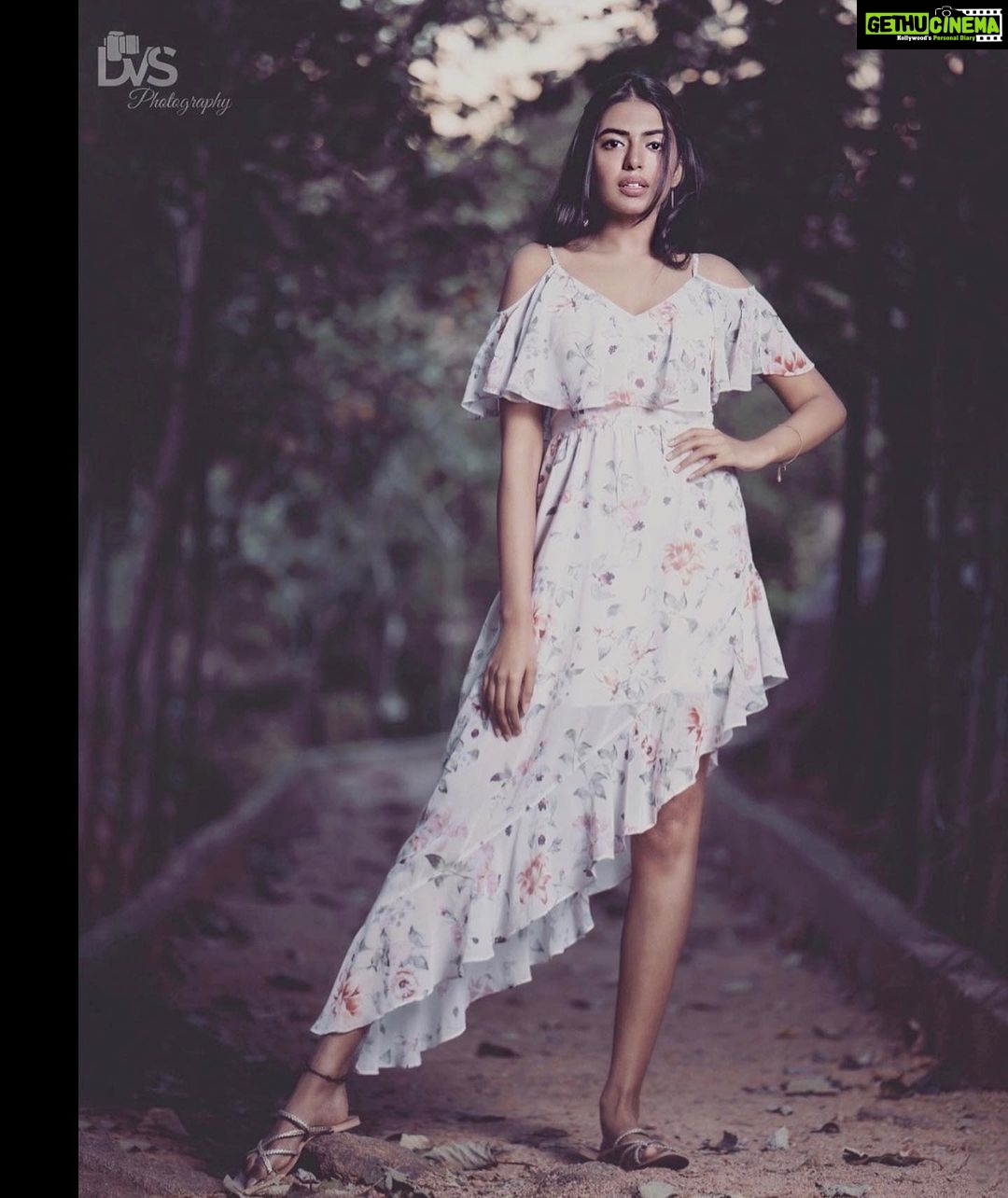 Shivani Rajashekar Instagram - Pc @dvs.photography @missindiaorg @vlccin @sephora_india @mojindia @rajnigandhasilverpearls #FeminaMissIndia2022 #JourneyToTheCrown #AndhraPradesh #Telangana #Tamilnadu #SouthZone #MissIndiaZones #DreamBelieveRealize #missindia2022shivani #missindia2022 #missindiashivanirajashekar #missandhrapradesh2022 #missap2022 #shivani4missindia #vlccfeminamissindia2022