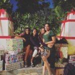 Shivani Rajashekar Instagram - #MerryChristmas people ❤️🥰🎄🦌🎅🏻