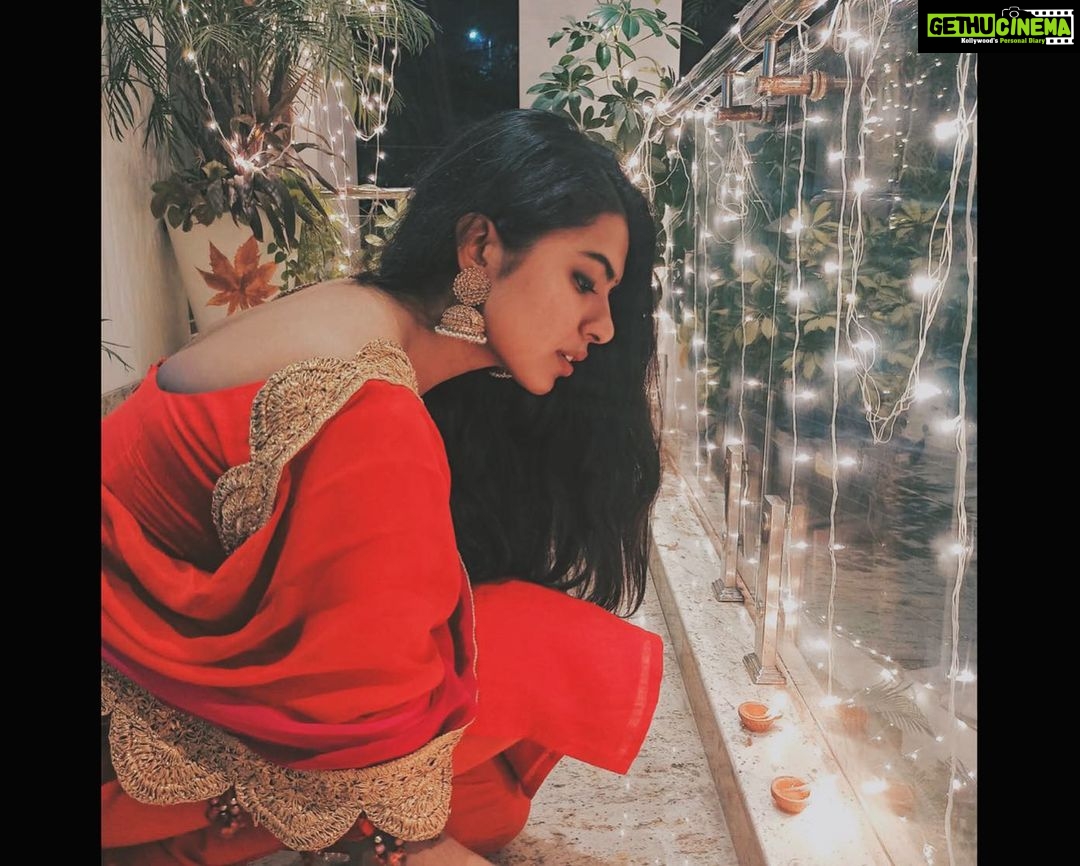 Shivani Rajashekar Instagram - ✨ Pc @shivathmikar 💋