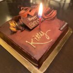 Shivani Rajashekar Instagram - Abt last night! Mummy Kutty’s Birthday ❤️ That’s some yummy vegan chocolate cake from @churrolto 😋 #famjam #hbdjeevitharajasekhar Park Hyatt Hyderabad