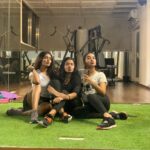 Shivani Rajashekar Instagram - Thanks for nominating me 🤗❤️🤗@kaavya.peddibhotla @manasat99 @shefalideora_ @yourseesha @shivathmikar Challenge Accepted! Strong women support eachother! Also train together💪 😋 #strongwomen #womenempowerment #blackandwhite