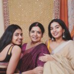 Shivani Rajashekar Instagram - ❤️❤️❤️ To my world and to all the beautiful mothers out there.. a very HAPPY MOTHER’s DAY! ❤️❤️❤️ #mothersday Pc @tarun_kondapalli @valmikiramu