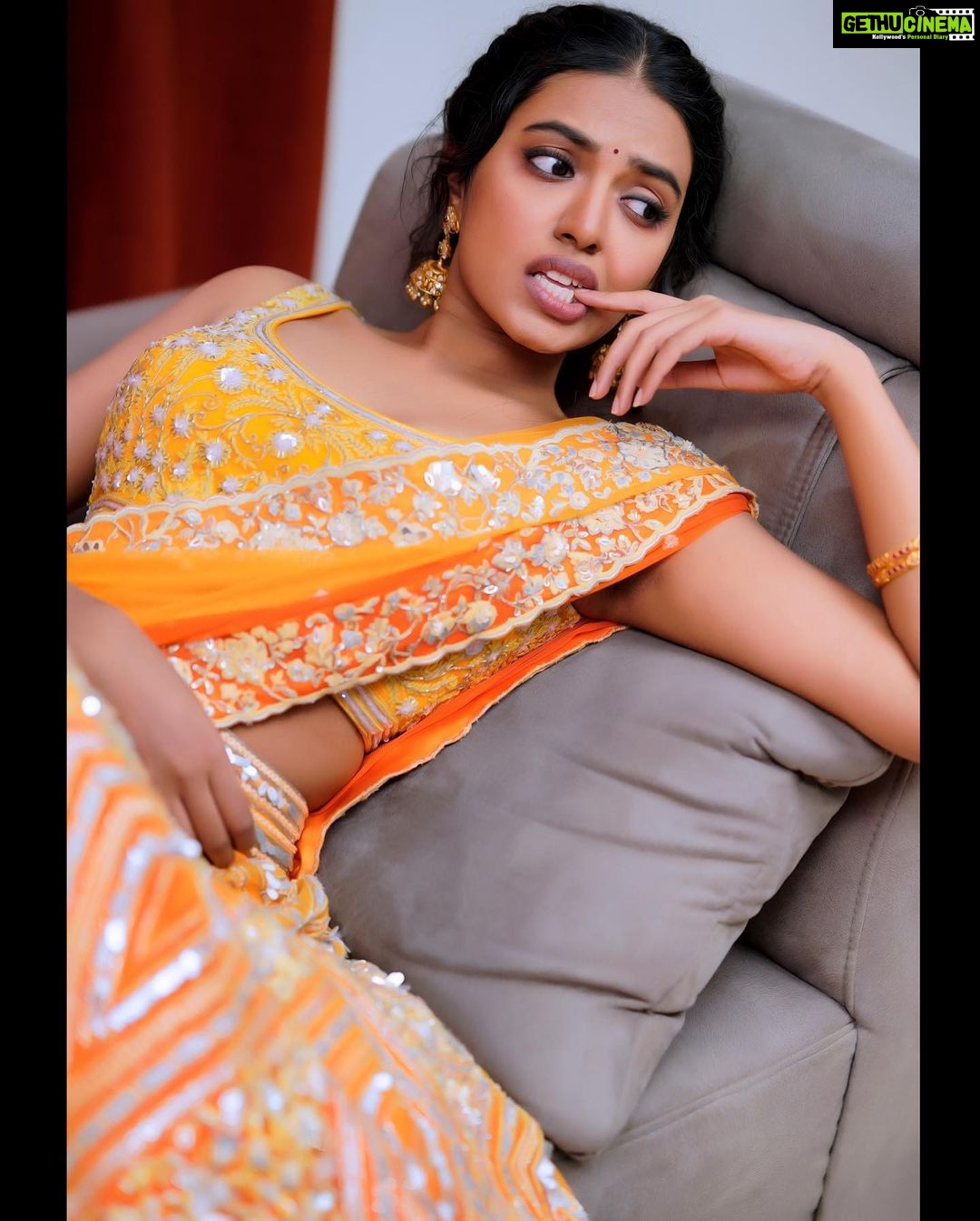 Actress Shivani Rajashekar HD Photos and Wallpapers April 2020 Gethu