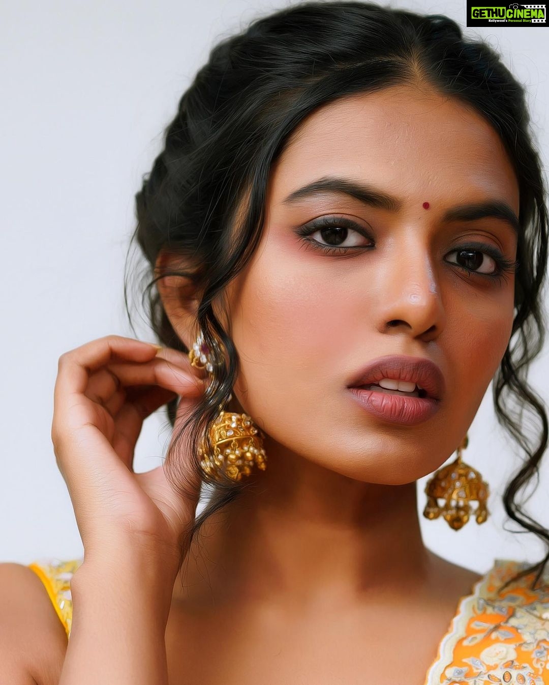 Shivani Rajashekar Instagram - @missindiaorg @vlccin @sephora_india @mojindia @rajnigandhasilverpearls #FeminaMissIndia2022 #JourneyToTheCrown #AndhraPradesh #Telangana #Tamilnadu #SouthZone #MissIndiaZones #DreamBelieveRealize #missindia2022shivani #missindia2022 #missindiashivanirajashekar #missandhrapradesh2022 #missap2022 #shivani4missindia #vlccfeminamissindia2022