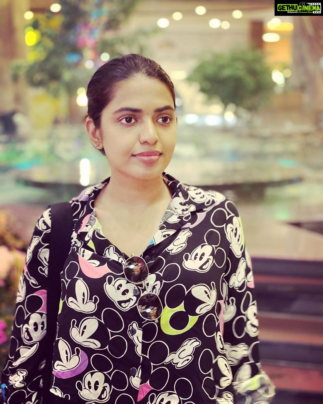 Shivani Rajashekar Instagram - #tbt #bangkok trip ! Last pic was when I became like a momo after all the eating ! 😬