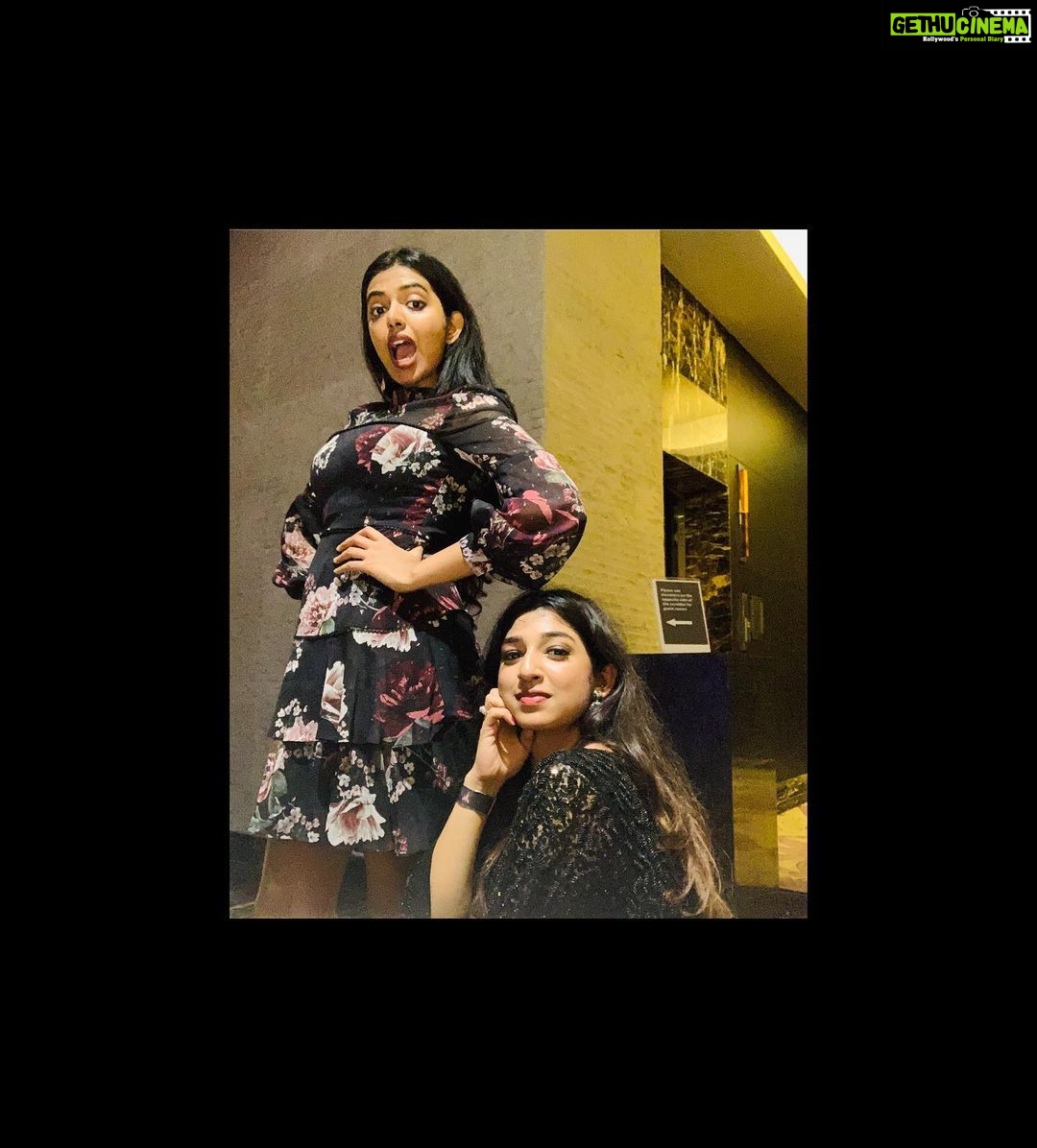 Shivani Rajashekar Instagram - 💋👯♀️💋