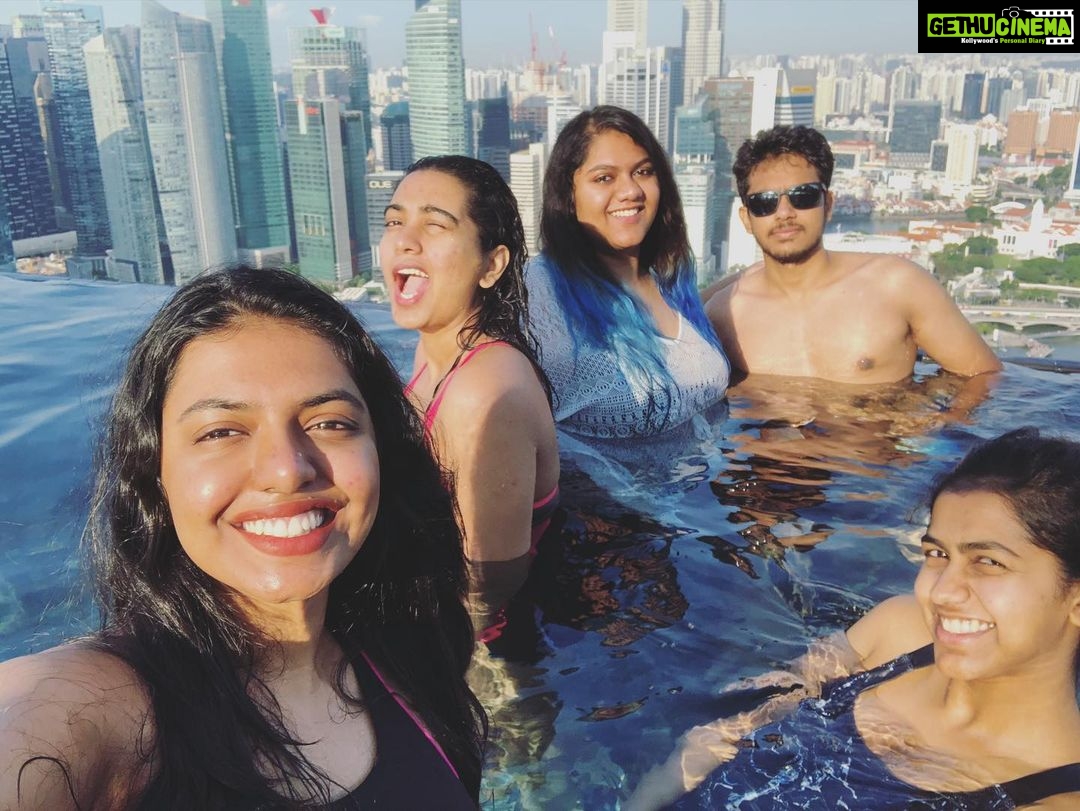 Shivani Rajashekar Instagram - #TheCousinsTrip😎🙆♀️ #Singapore2019 Marina Bay Sands Hotel S'pore