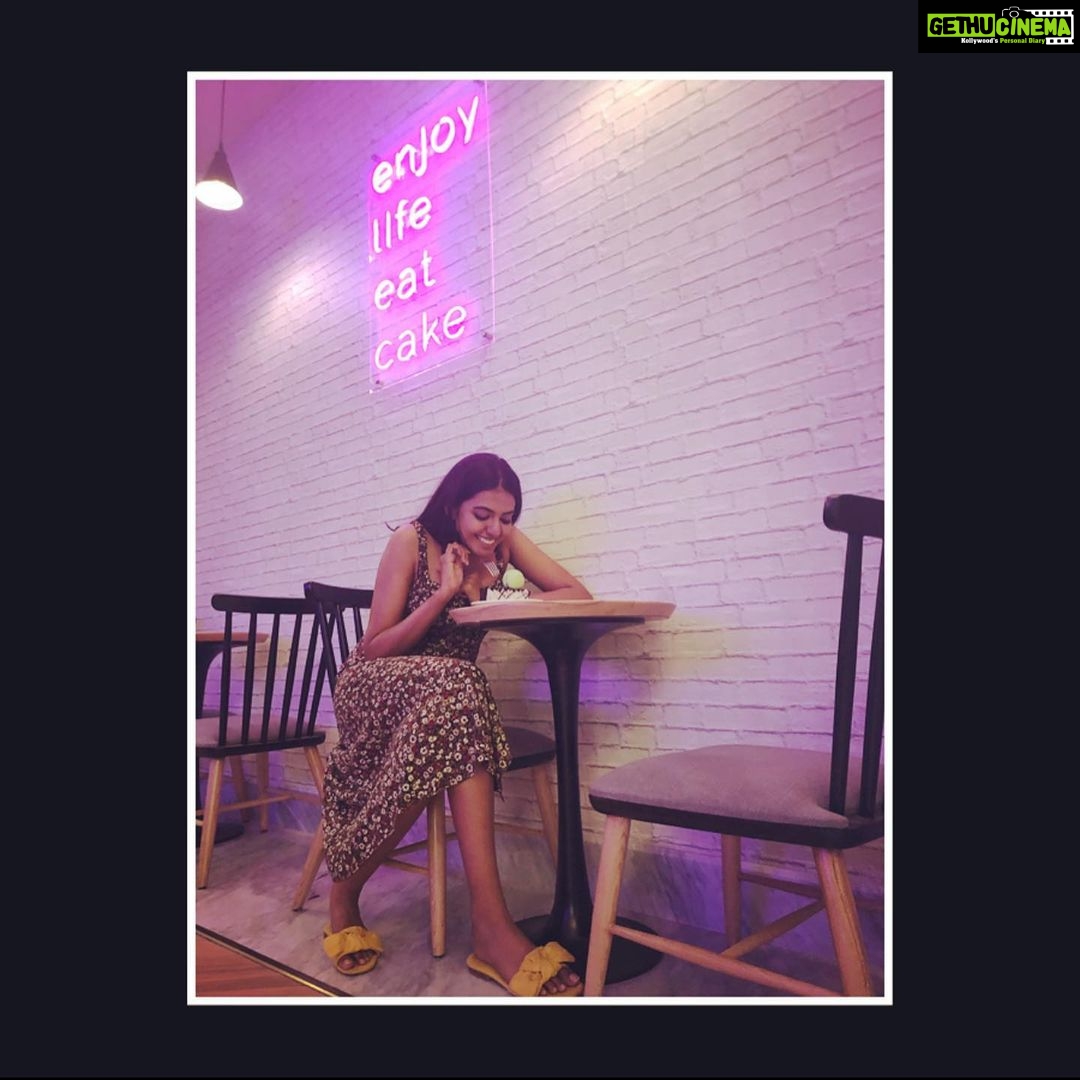 Shivani Rajashekar Instagram - 🧁🤤🥳🤓🥰😬😎🧁
