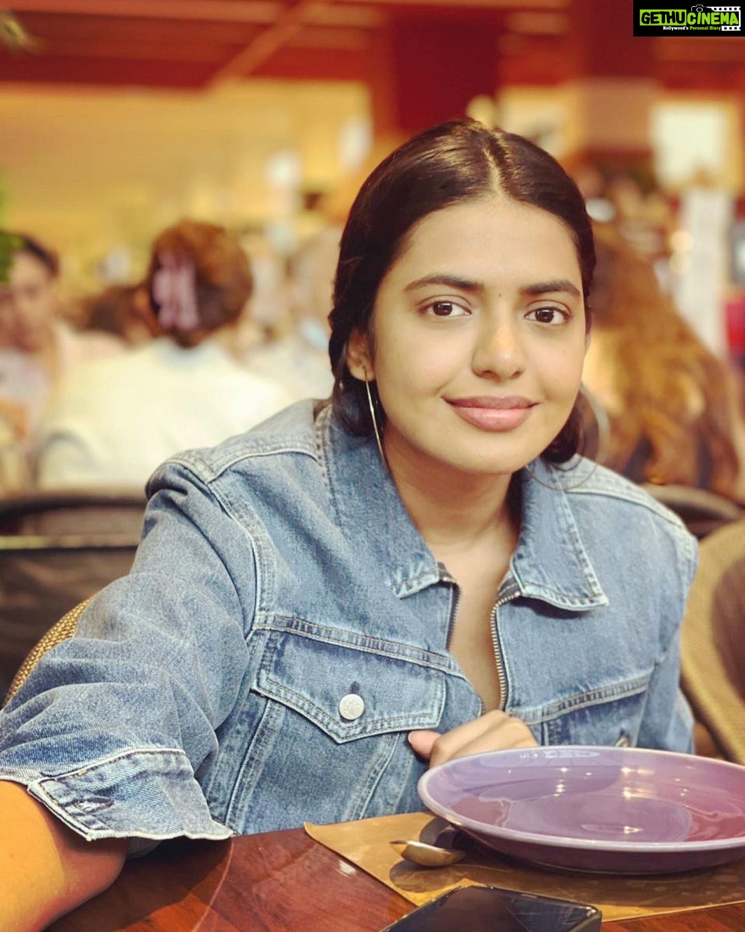 Shivani Rajashekar Instagram - #tbt #bangkok trip ! Last pic was when I became like a momo after all the eating ! 😬