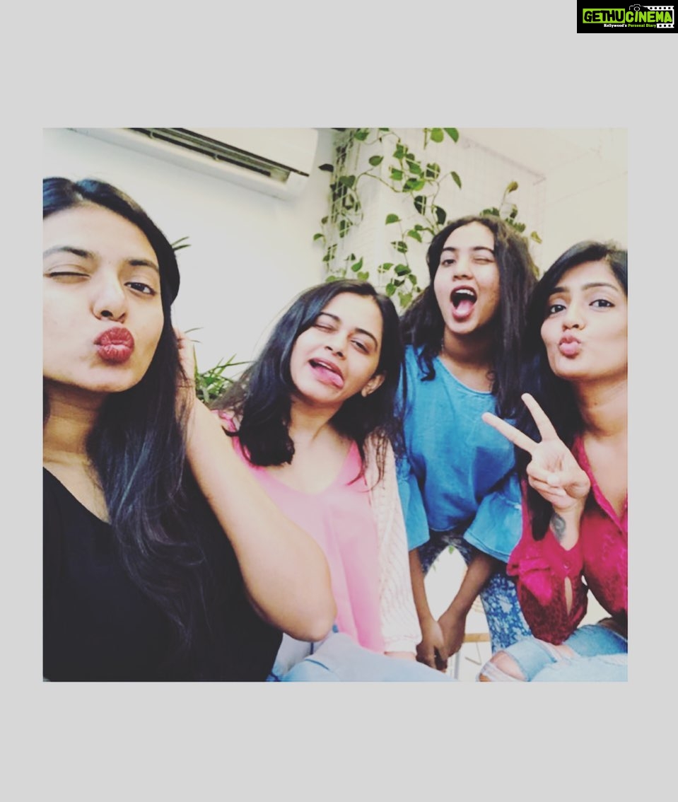 Shivani Rajashekar Instagram - 👭👭💋❤️❤️💋