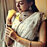 Shivani Rajashekar Instagram - Closer look .. Wearing @sashivangapallicouture @mugdhaartstudio Jewellery @psatyanarayansons Pc- @esshithaguna ❤️