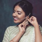 Shivani Rajashekar Instagram - For @teach_for_change powered by @livlifehospitals Outfit: @varunchakkilam Makeup: #durgababu Hair: @hairstylistravi Jewellery: @hiyajewellers Footwear: @chinar_by_alisha Styled by @officialanahita Photo: @shreyansdungarwal Decor: @minttusarna Luxury partner: @parkhyatthyderabad #PegaTeachForChange #TeachForChange