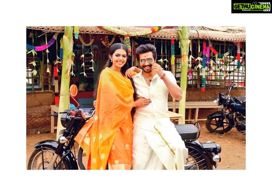 Shivani Rajashekar Instagram - My first #tamilmovie 😬 Paired with the very sweet @iamvishnuvishal 💕 directed by #venkatesh ... @vvstudioz production no.4 ...#shootlife #workingstills Need all ur love and support 😊😊😊 Keep blessing us! 🙏
