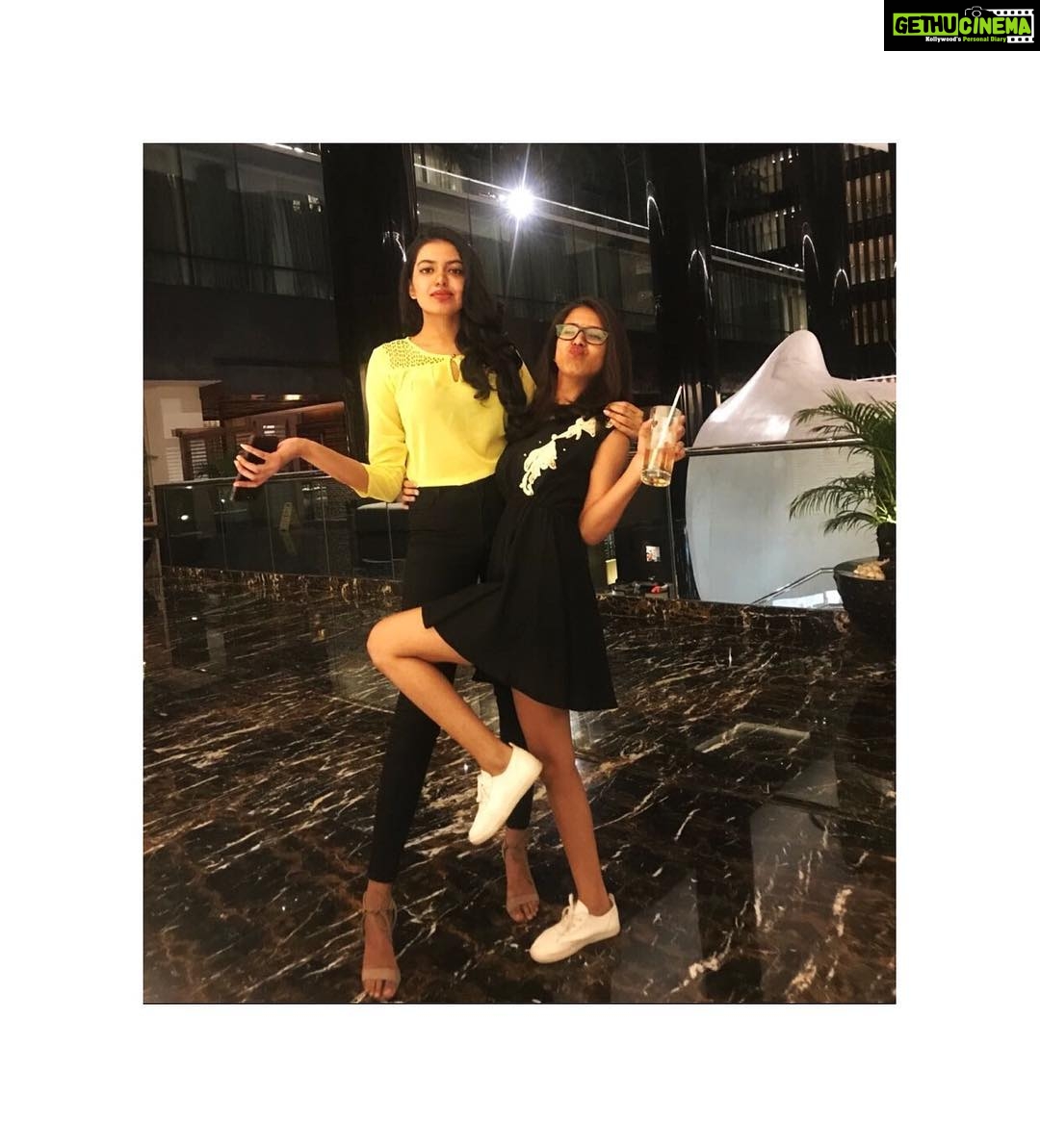 Shivani Rajashekar Instagram - What r u looking at ? That’s fresh lime soda da😆 #Happybirthday #Girlfriend ❤️❤️❤️ #loveyoutothemoonandback 🤗😘👭❤️