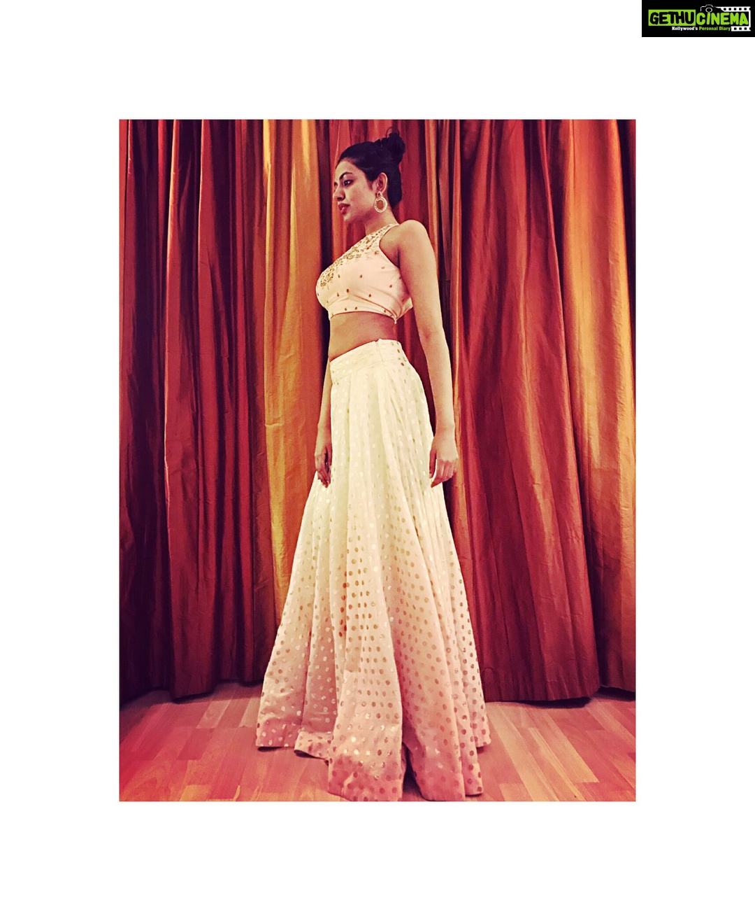 Shivani Rajashekar Instagram - A few more from 30th night. Wearing : @gandhisawan Styling : @stylebyshefali Pc : @shivathmikar