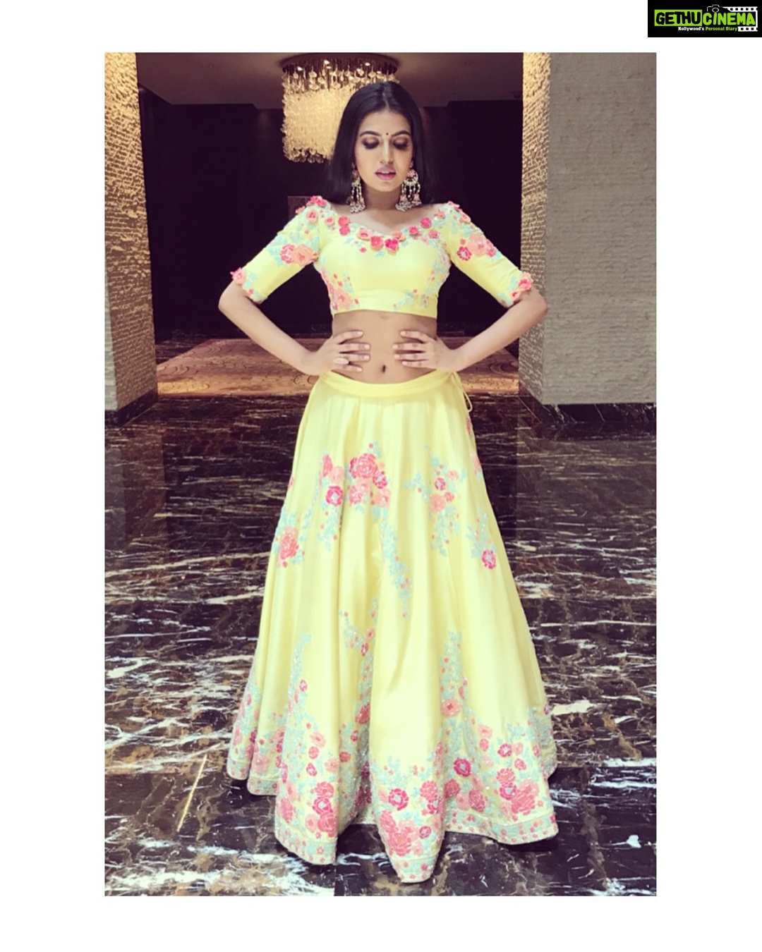 Shivani Rajashekar Instagram - A few from my PeRsOnAl photoshoot 🙈 Wearing my favourite : @sashivangapallicouture Jewellery : @curiocottagejewelry Styling : @stylebyshefali (Love❤️) Makeup: @nageshmakeup hair : @vijjireddyskht Special mention : @shivathmikar (just because...🤪)