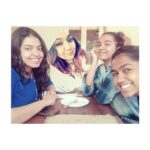 Shivani Rajashekar Instagram - Coz we REALLY MISS YOU @shriyaguna 😂👭👭❤️ For photo editing tutorial dm @shivathmikar 🤣
