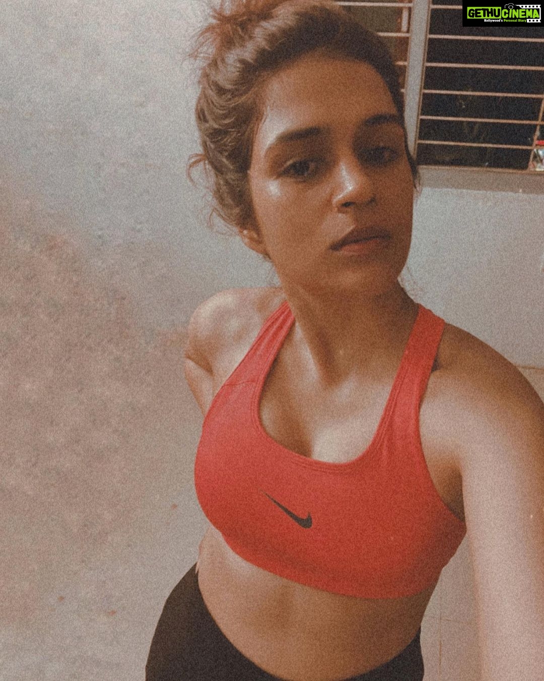 Shraddha Das Instagram - 💪💪💪 Mumbai, Maharashtra