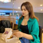 Shraddha Das Instagram - 🥮☕️ #havingmycakeandeatingittoo Mumbai, Maharashtra