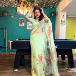 Shraddha Das Instagram - Designer: @paaprikastore @reach.swetha PR: @manalirawat Jewellery: @blingvine Styling : @artbyavnee , @thewandermannequin Hair : @artist_alka Location courtesy : @mumbaicoworking 📸 @snehzala #saree #floral #vintage #shraddhadas Mumbai Coworking