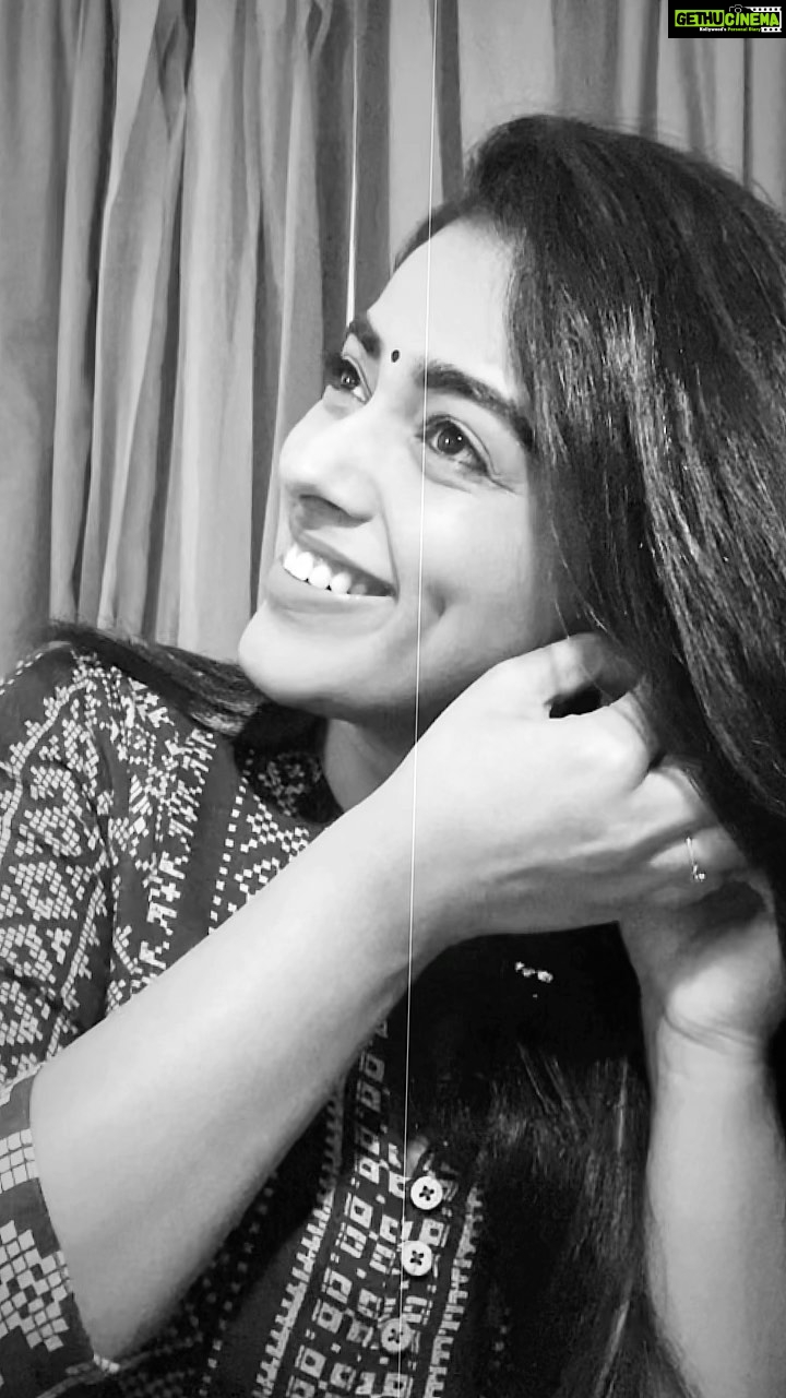 Siddhi Idnani Instagram - “just before meeting Him” 🖤