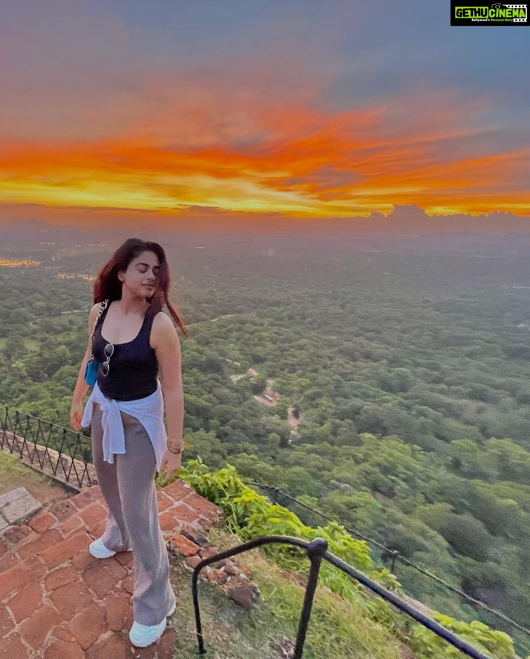 Siddhi Idnani Instagram - highlight of my trip to Sri Lanka, there’s a sense of validation you feel every time you overcome an uphill struggle.. it’s not the mountain we conquer, but ourselves. The view, the wind, the prayers I was in sync with nature and it’s creation.. There isn’t a more soul enriching experience than this. Sri Lanka you absolute beauty! . . . . #srilanka #sigiriya #srilankatravel Sigiriya Rock