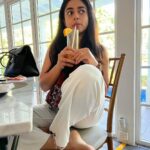 Siddhi Idnani Instagram - very many moods of the Lankan getaway 🇱🇰 . . . #srilanka Independence Square, Colombo