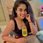 Siddhi Idnani Instagram - Ayubowan Sri Lanka 🇱🇰 . . #srilanka #srilankatravel Cinnamon Lakeside
