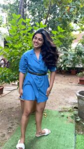 Siddhi Idnani Instagram - cant blame me for being so in love with life 🦋🌈🥰🌈🦋🥰🌈🦋🥰 . . . #reels #reelsinstagram #siddhiidnani