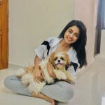 Siddhi Idnani Instagram - Coco babushkuu🐶 I want a doggo sooooo badly 🐶🥺😩💜 Chennai, India