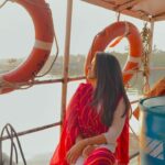 Siddhi Idnani Instagram - the little joys of life 🌈🦋💜