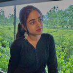 Siddhi Idnani Instagram - Never miss a chance to show your gratitude to be able to live & love & experience all that the world has to offer. 🌏🌈🌳💚 #gratitudejournal