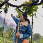 Siddhi Idnani Instagram - Felt a sense of accomplishment after climbing this mountain. We take so much for granted.. just hoping we’re all able to have such wholesome experiences soon. 🤍 Sikkim