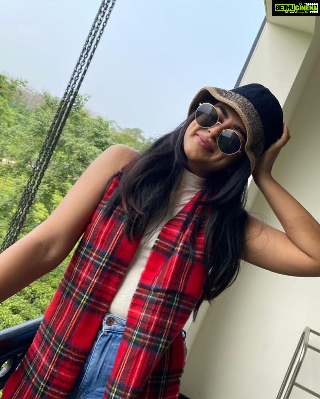 Siddhi Idnani Instagram - You have a light that no one can dim and a vibe that those around you have no choice but to feel. Shine onnnn🤍🧿 Mayfair Tea Resort, Siliguri