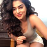 Siddhi Idnani Instagram - Sorrryyy, I can’t hear you over the volume of my hair 😝 #bighairdays 😍😍😍