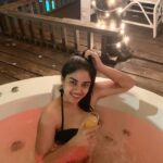 Siddhi Idnani Instagram - Started my year with some mimosas in a jacuzzi 🌴🌊🍍#2020LookingGood Goa